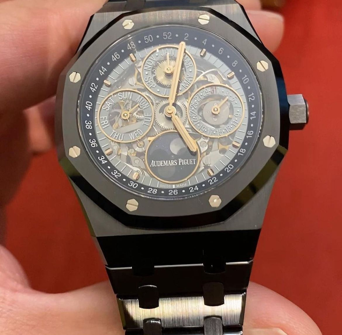 AUDEMARS PIGUET ROYAL OAK "SKELETON" BLACK