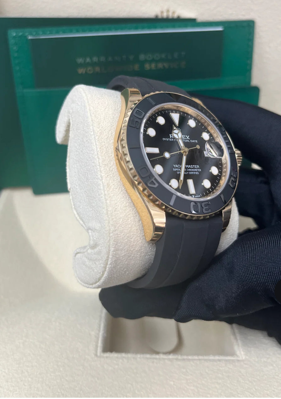 ROLEX YACHT-MASTER OYSTERFLEX GOLD