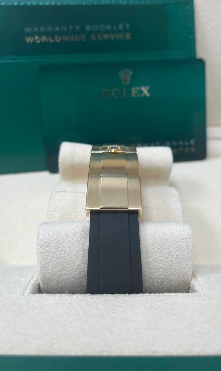 ROLEX YACHT-MASTER OYSTERFLEX GOLD
